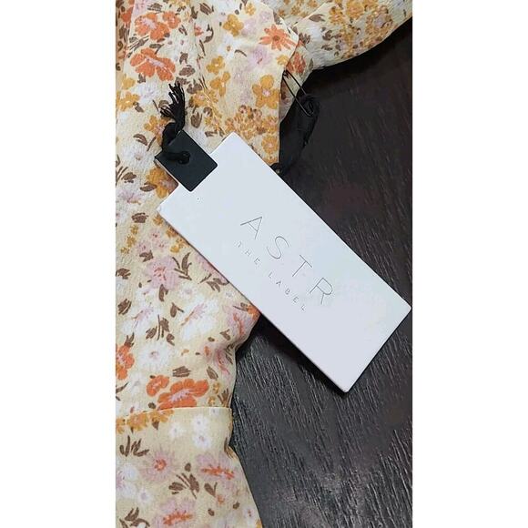 ASTR The Label Puff Sleeve Ditsy Peach Floral A Line Midi Dress Lined‎ Women M - Picture 6 of 10